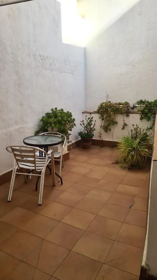Хостел Hostal Alhambra Таррагона